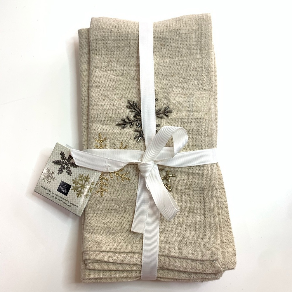 Homewear Linens Snowflake Glamour Beaded Napkins - Picture 2 of 5
